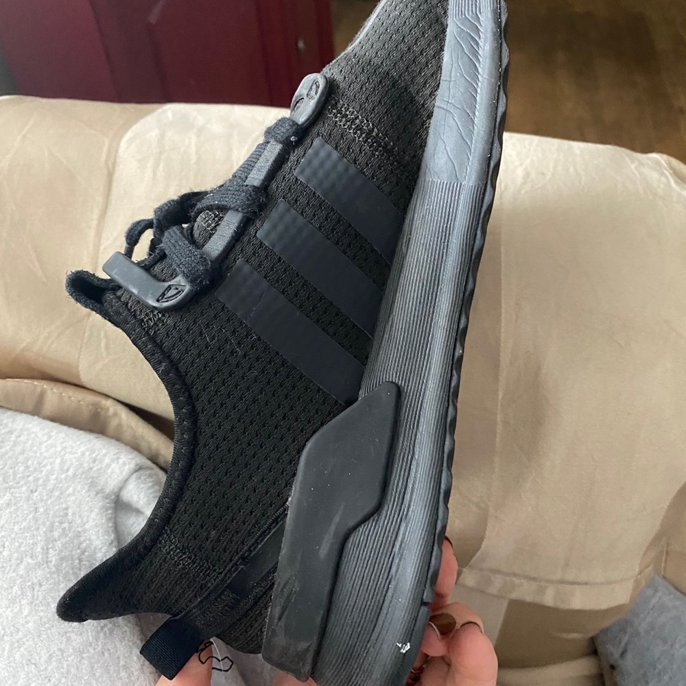 Boys Black Adidas Shoes Size 5